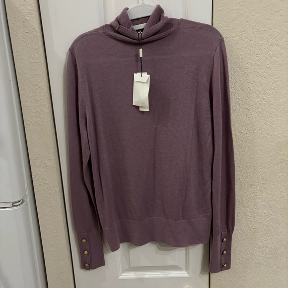 L'AGENCE Flora Turtleneck Sweater - Picture 4 of 10